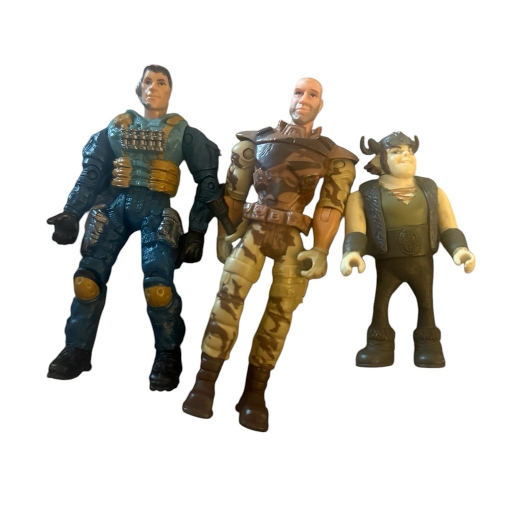 Action Figure Set - Blue, Brown, Black